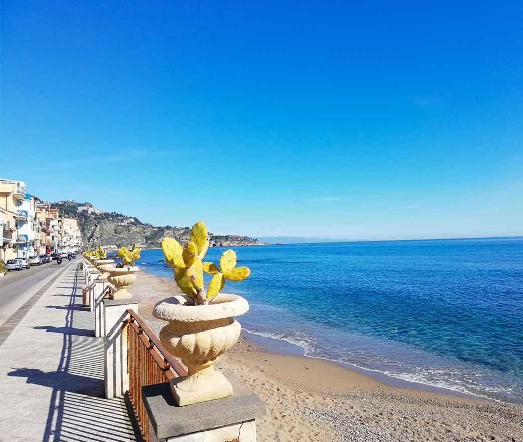 Appartamento Da Nella Giardini Naxos Dış mekan fotoğraf
